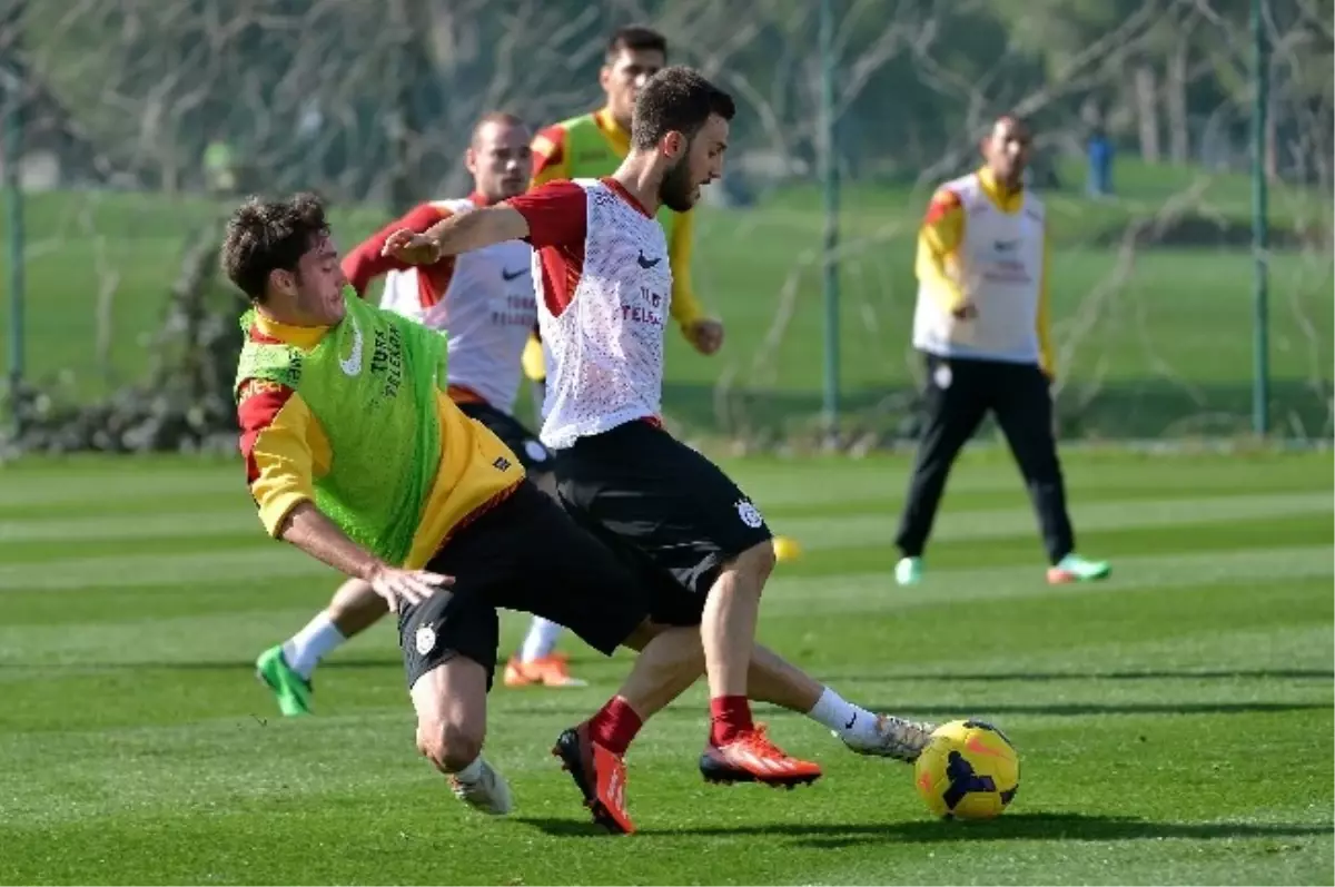 Galatasaray, Devre Arası Çalışmalarını Sürdürdü