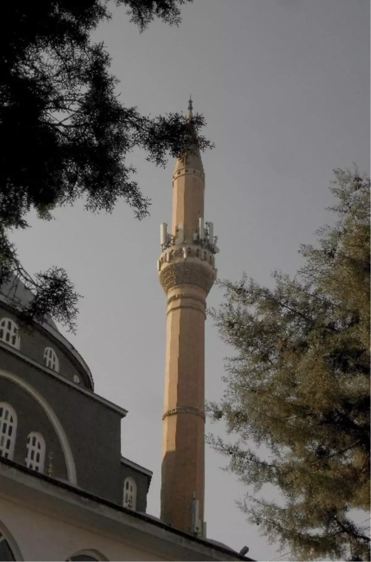 Özel Haber) Diyarbakır\'da Minarelere Kurulan Baz İstasyonları Kaldırılıyor