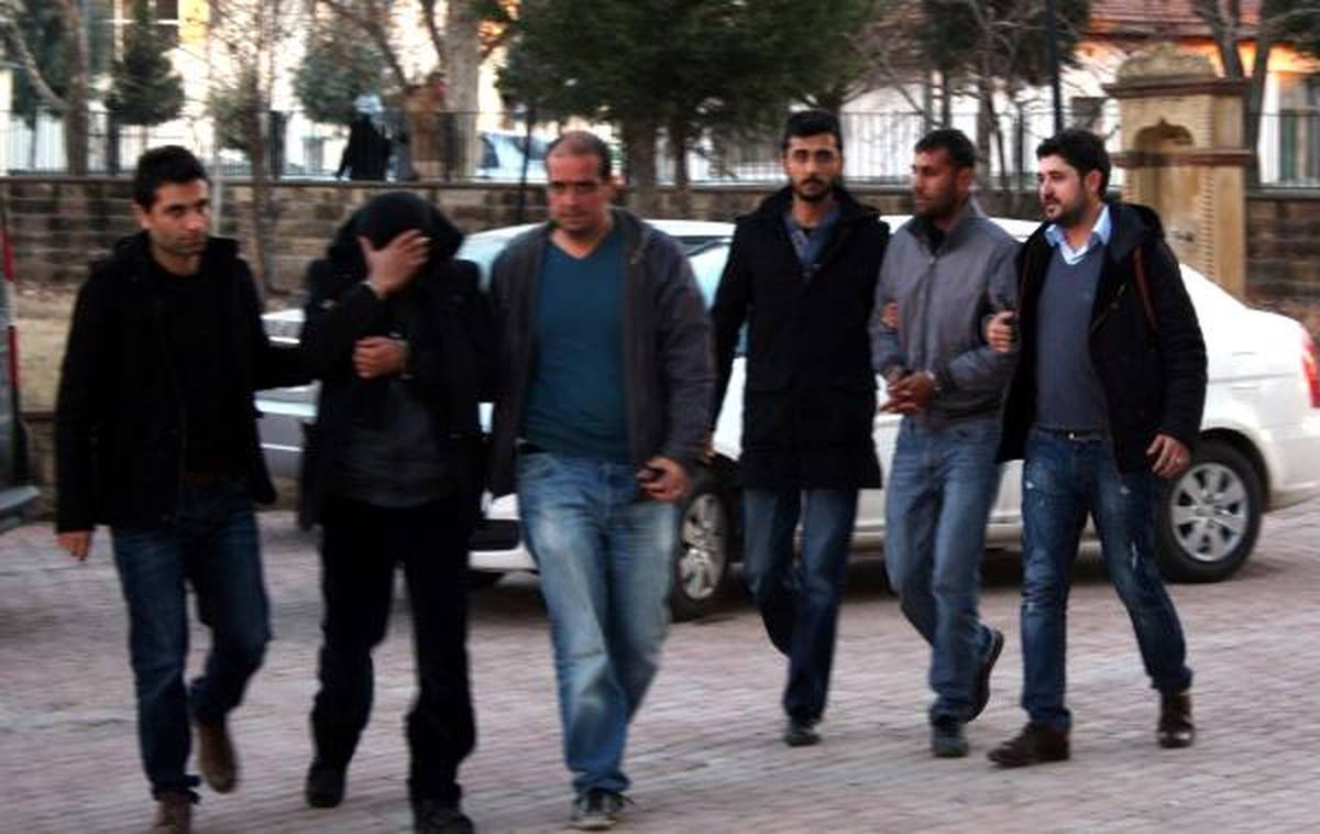 Pazarcık\'ta 200 Bin Liralık Altın Soygununa 3 Gözaltı