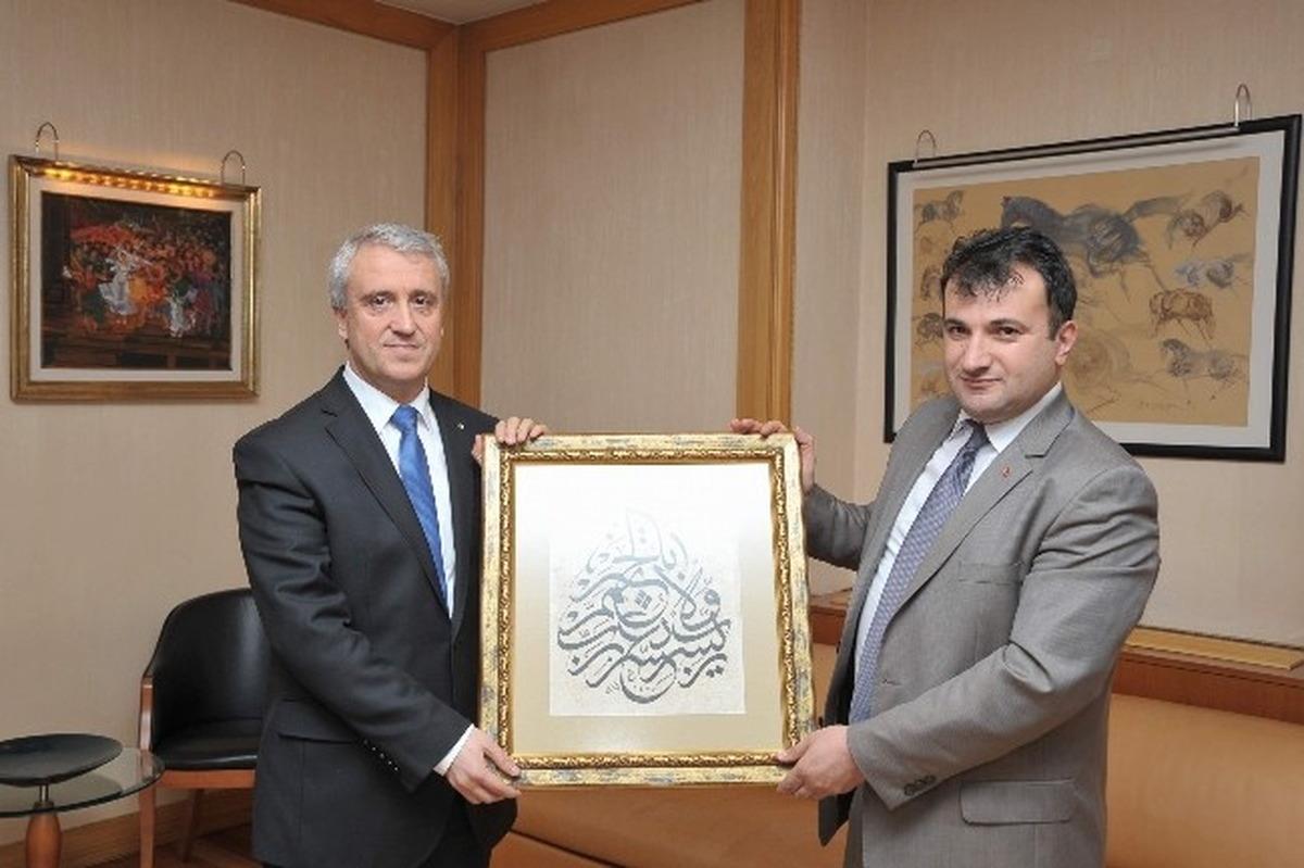 Sağlık-Sen\'den Rektör Prof. Dr. Gündoğan\'a Hayırlı Olsun Ziyareti