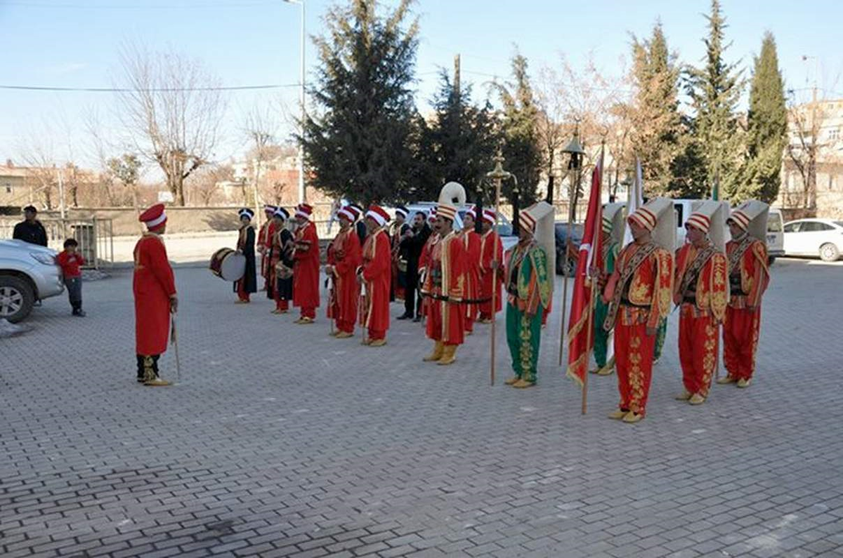 Şirvan\'da 3 Dilli Mehteran Takımı Kuruldu