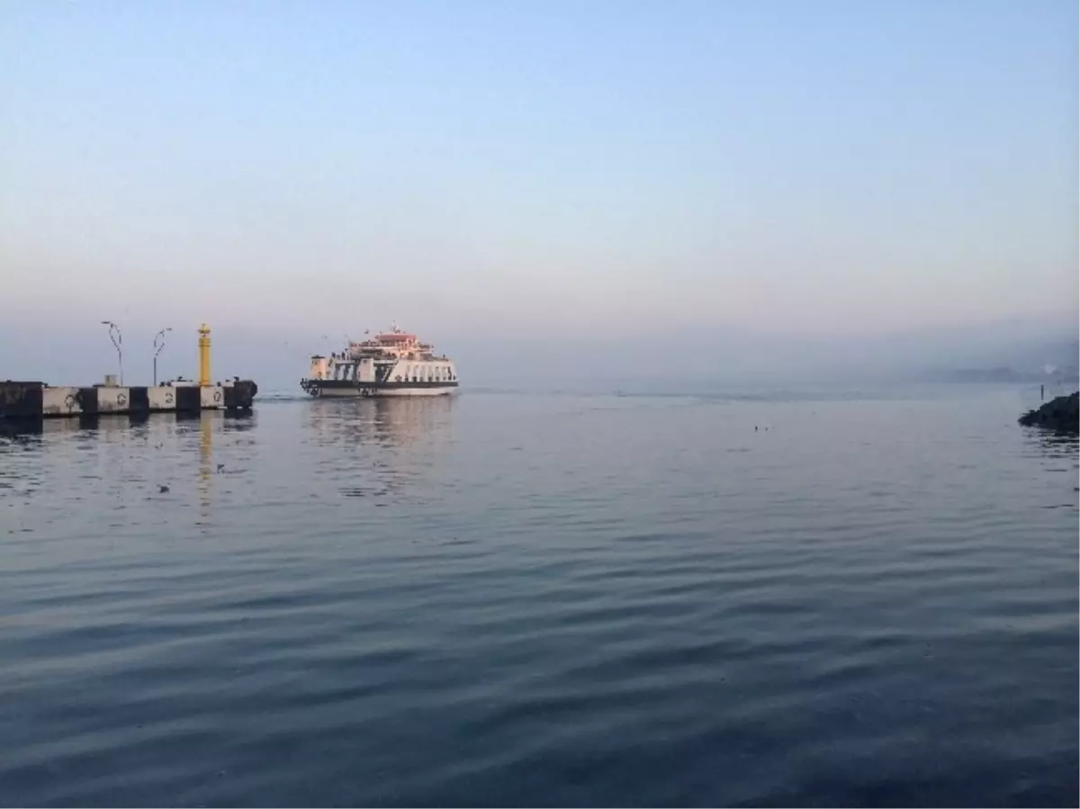 Sis Çanakkale Boğazını Kapattı