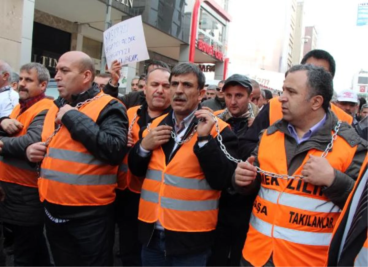Emeklilikte Yaşa Takılanlar Kadıköy\'de Eylem Yaptı