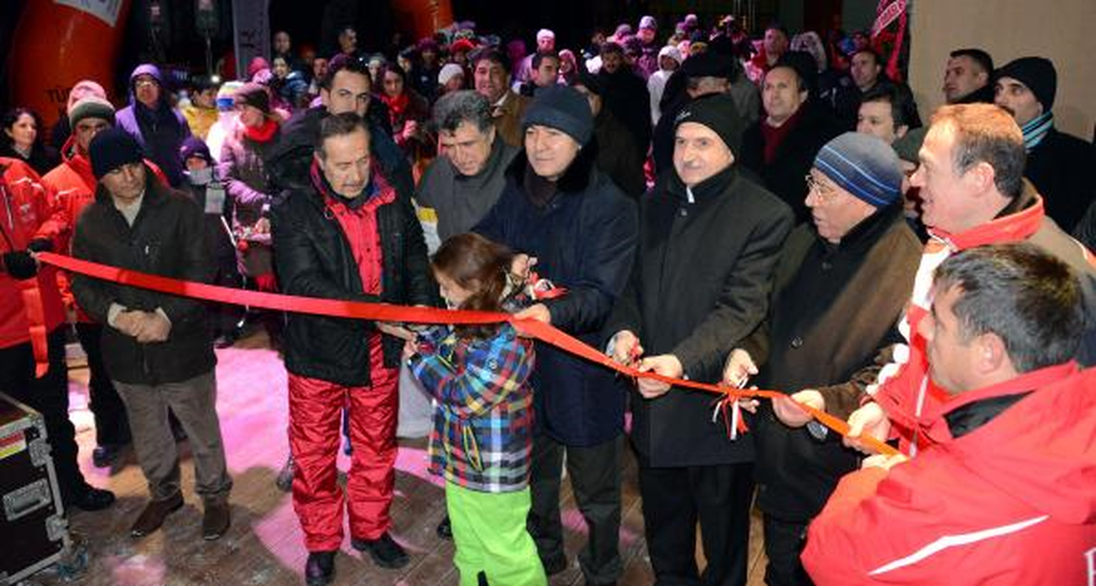 Polat\'tan Misafirlerine Unutulmaz Bir Gece