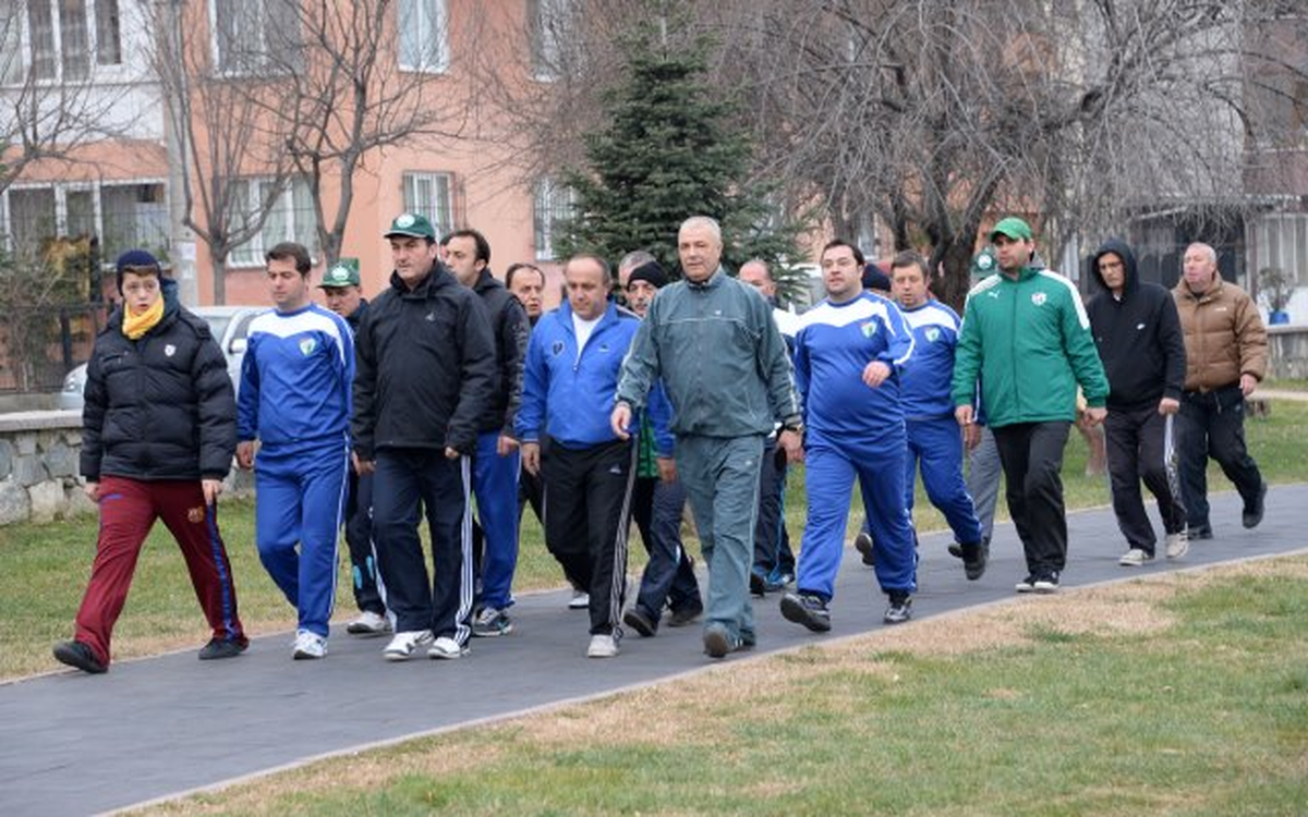 Amatör Spor Kulüp Yöneticileri, Dündar\'a Teşekkür Etti
