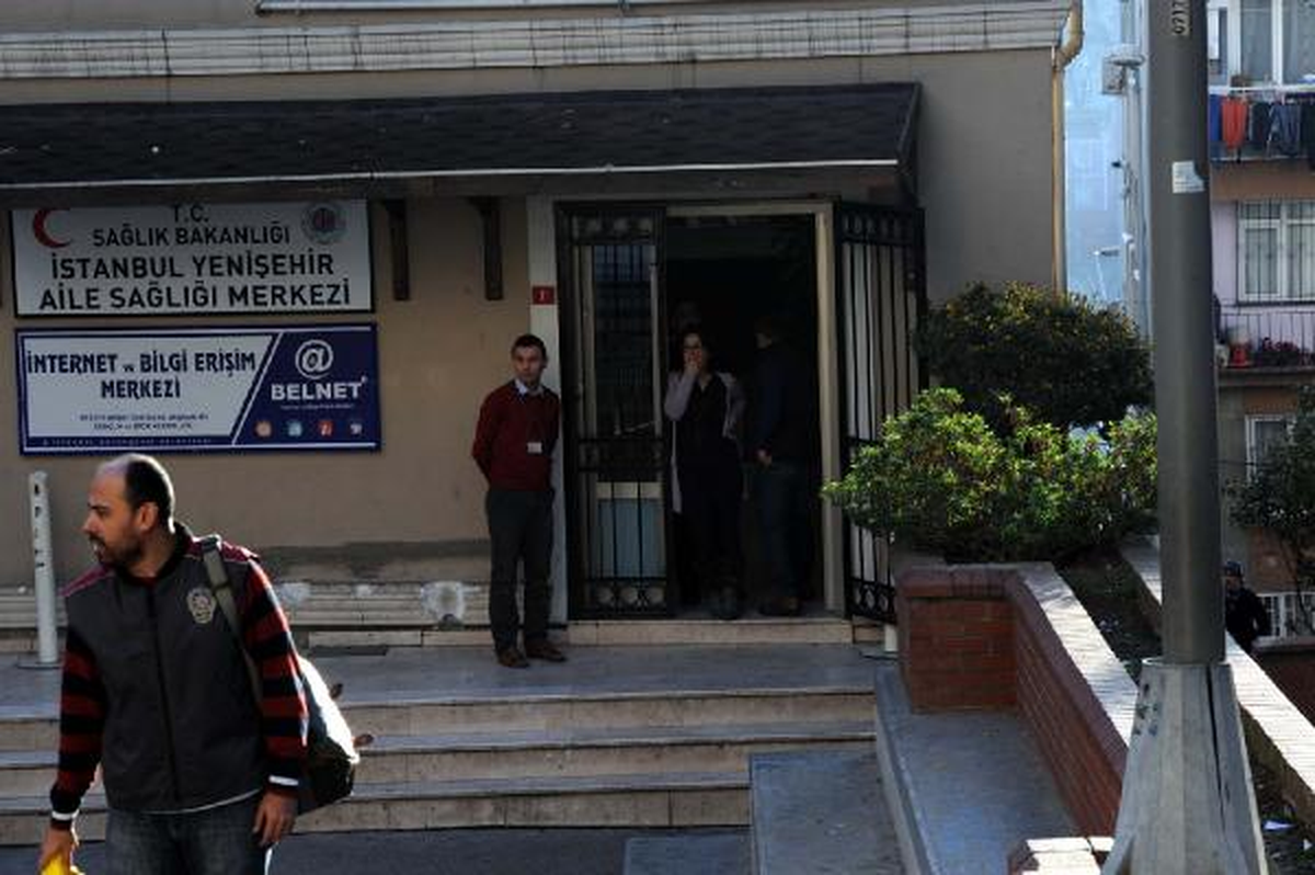 Beyoğlu\'nda Semt Konağına Ses Bombası