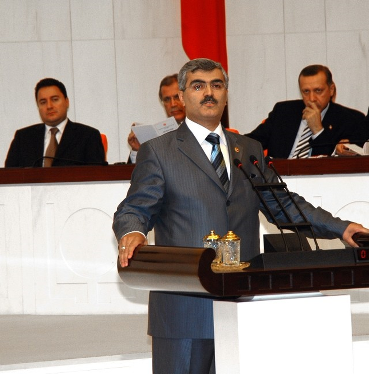 Burdur\'a 9 Yılda 49 Milyonun Üzerinde Köydes Ödeneği Verildi