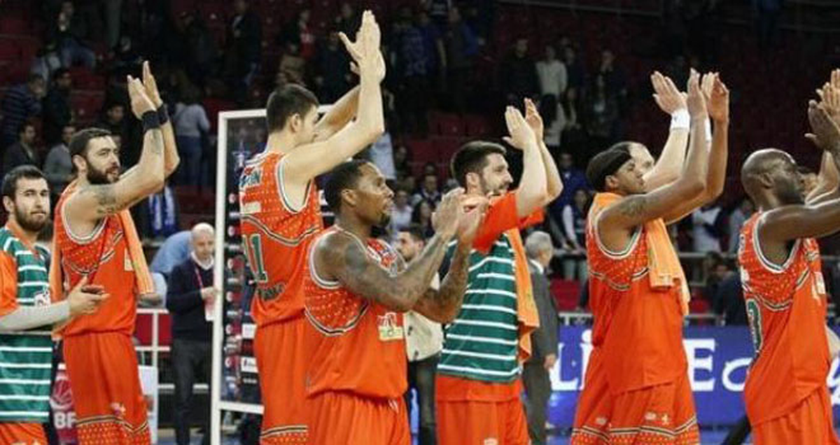 Büyüklerin Tutamadığı Banvit, İlk Yarıyı Lider Kapattı