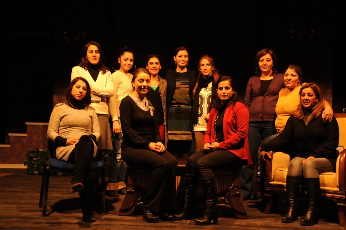 Diyarbakır\'da Kadınlar, Mutfağını Sahneye Taşıyor 