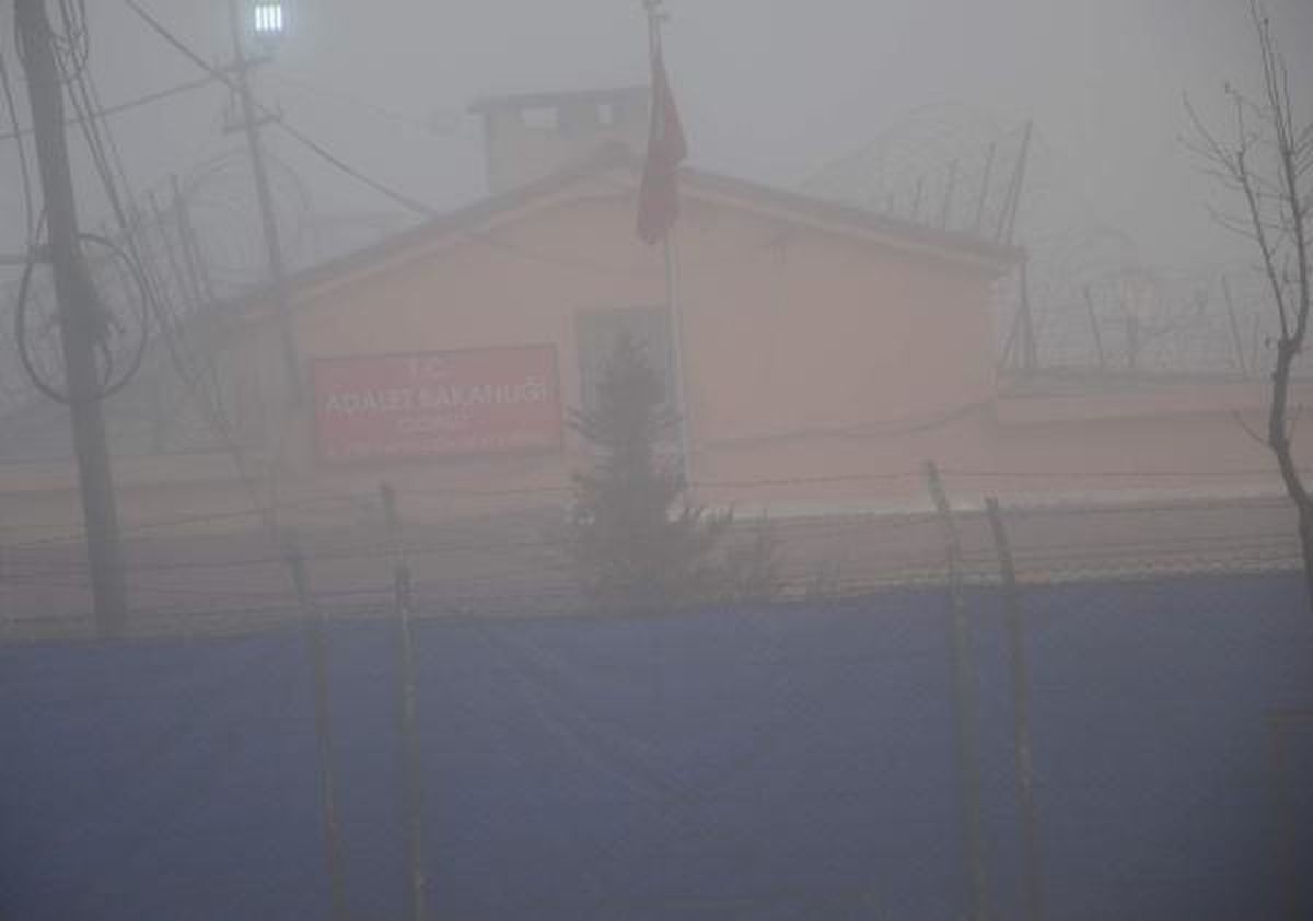 Edirne\'de 2 Tutuklu, Sisten Yararlanıp Firar Etti