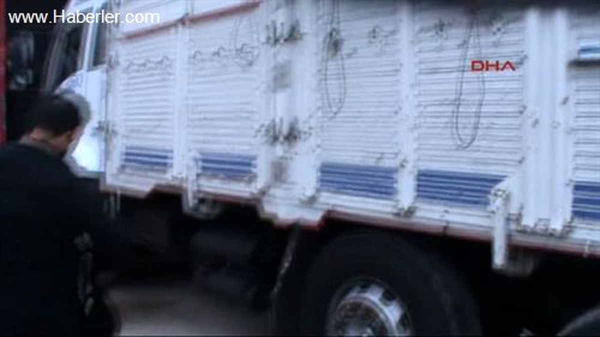 Gaziantep\'te 44 Bin 500 Paket Kaçak Sigaraya 2 Tutuklama