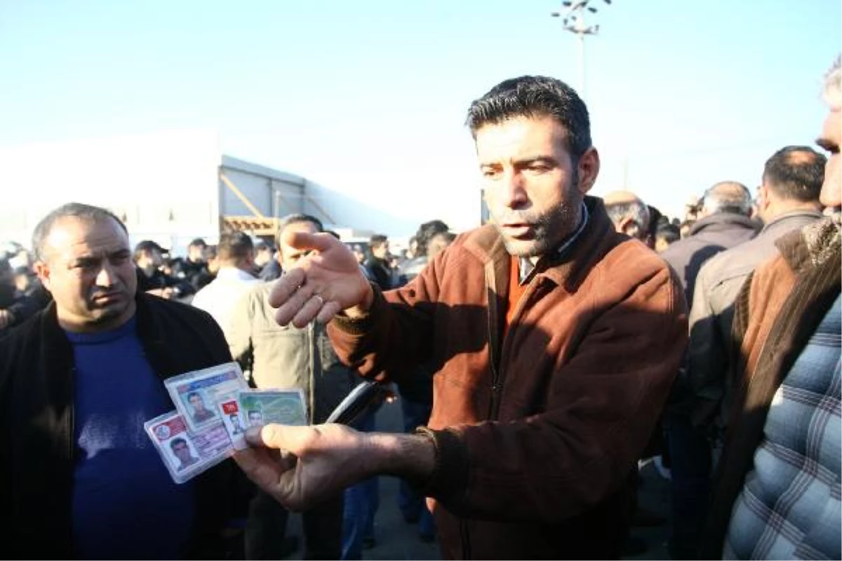 Gebze\'de Bin Kamyoncu Motorin Zamlarını Protesto Etti