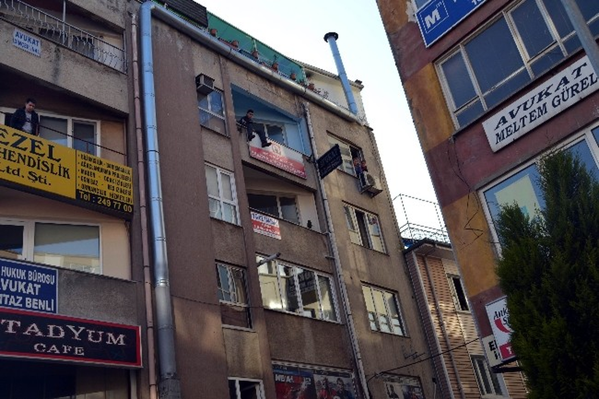 Hepar\'da İntihar Girişimi