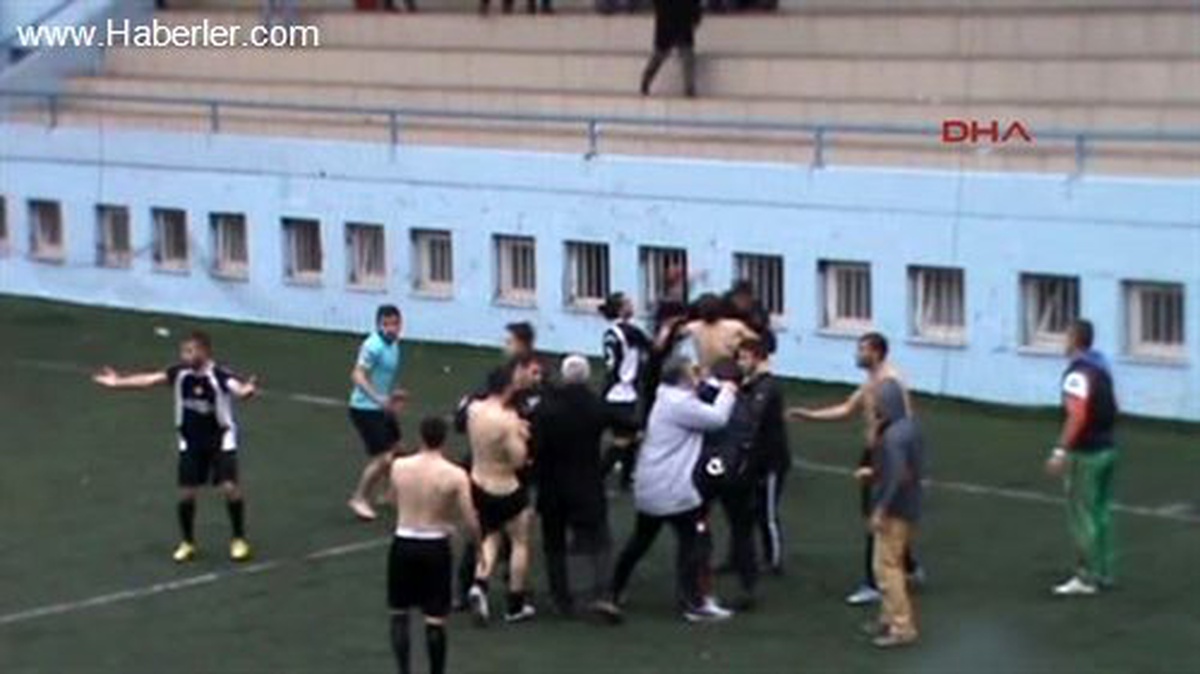 Yenilen Erdoğdusporlu Futbolcular Polisleri Darp Etti