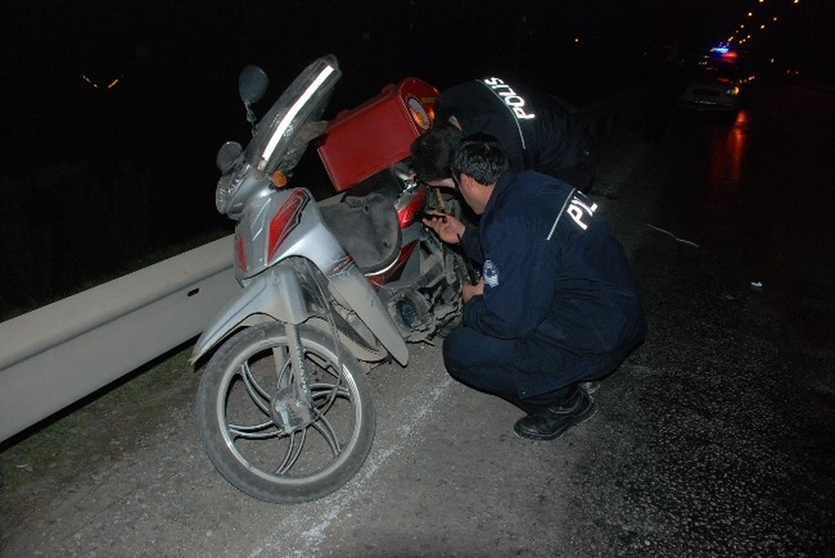 Önünde Giden Motosiklete Çarptı