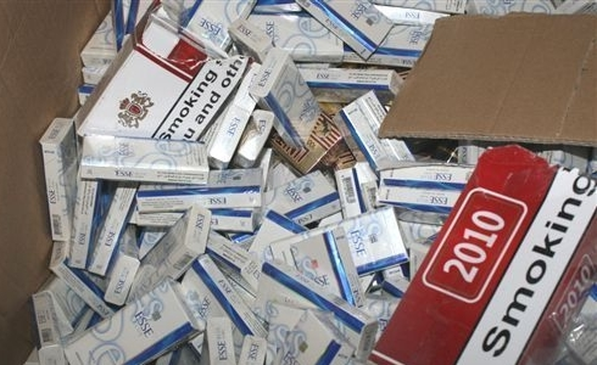 Tarsus\'ta 25 Bin Paket Kaçak Sigara Ele Geçirildi