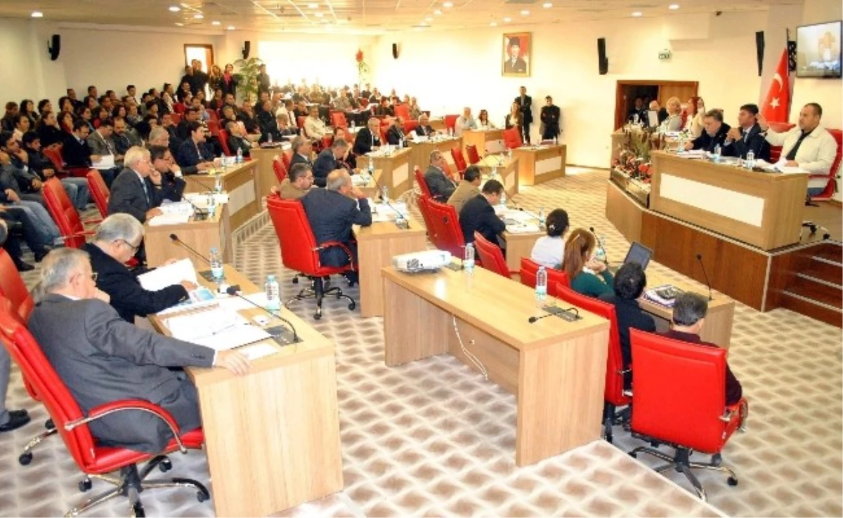 Aydın Belediyesi 2014 Bütçesi\'nde Yürütmeyi Durdurma Kararı