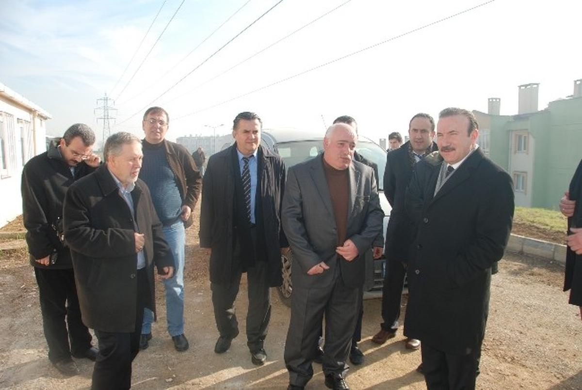 İzmit Belediye Başkanı Doğan Malta Mahallesini Ziyaret Etti