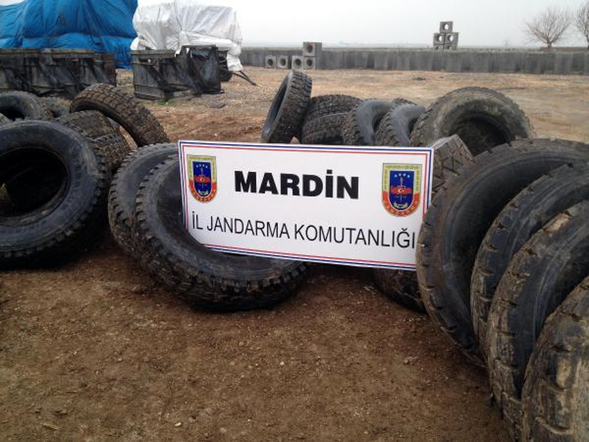 Bu da Kaçak Kamyon Lastikçisi