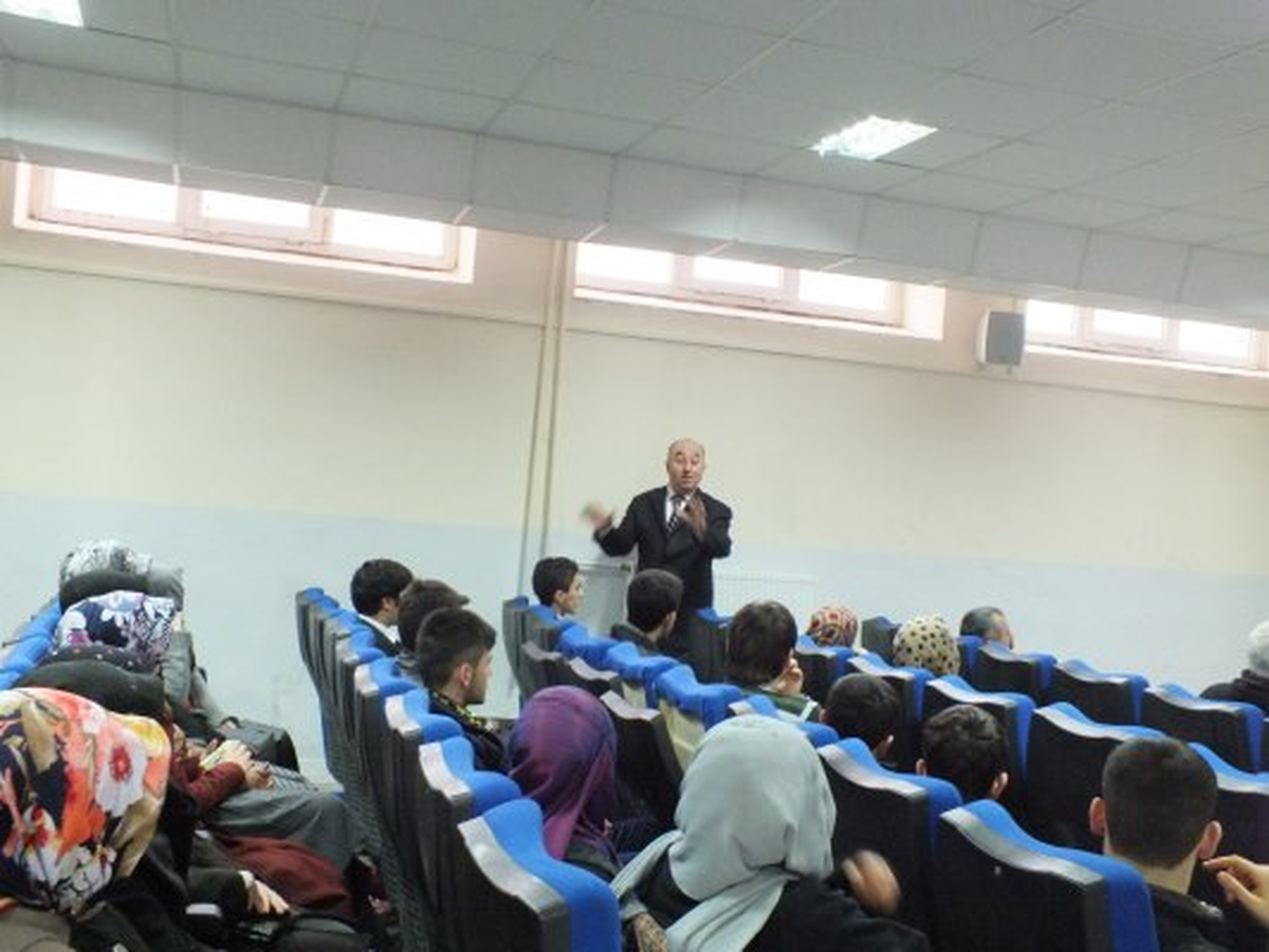 Çorum\'da İmam Hatiplilere Motivasyon Semineri Verildi