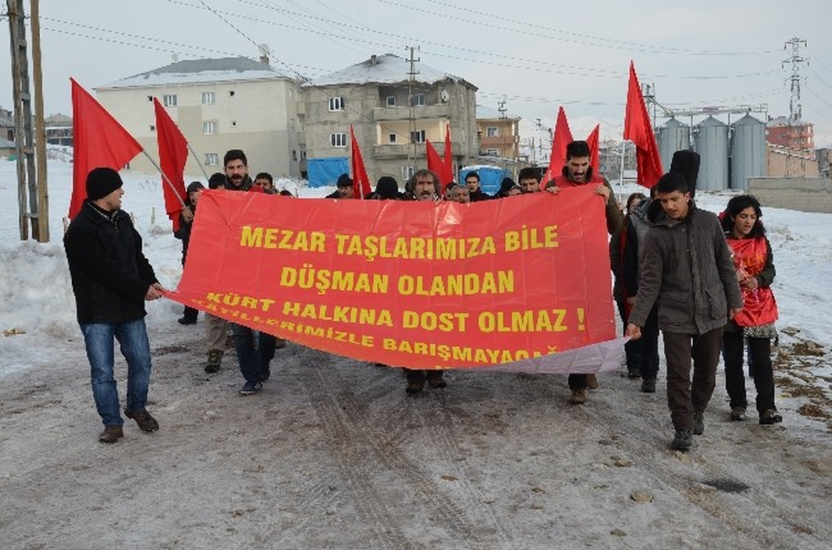 Halk Cephesi Üyelerinden Yüksekovalı Ailelere Taziye Ziyareti