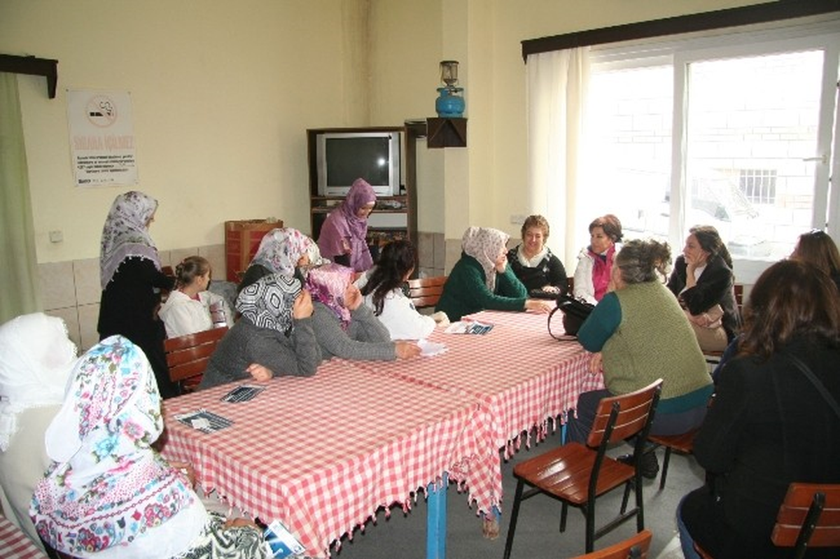 KADEM, İslamhaneleri\'nde Kadınların Sorunlarını Dinledi