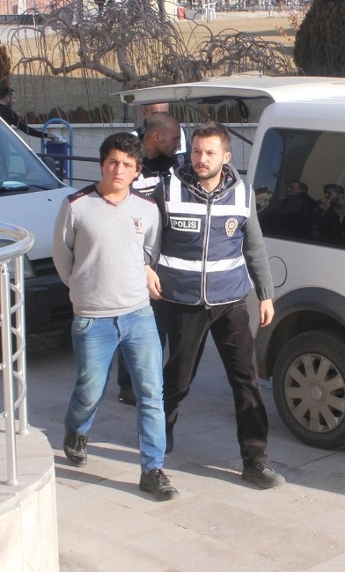 Karaman\'da Maskeli Gaspçılar Tutuklandı