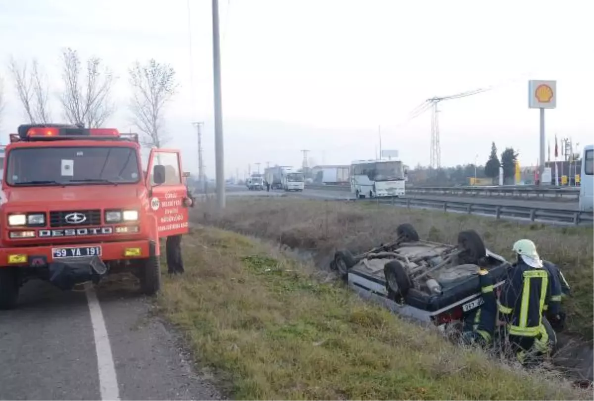 Otomobil Su Kanalına Devrildi: 1 Yaralı