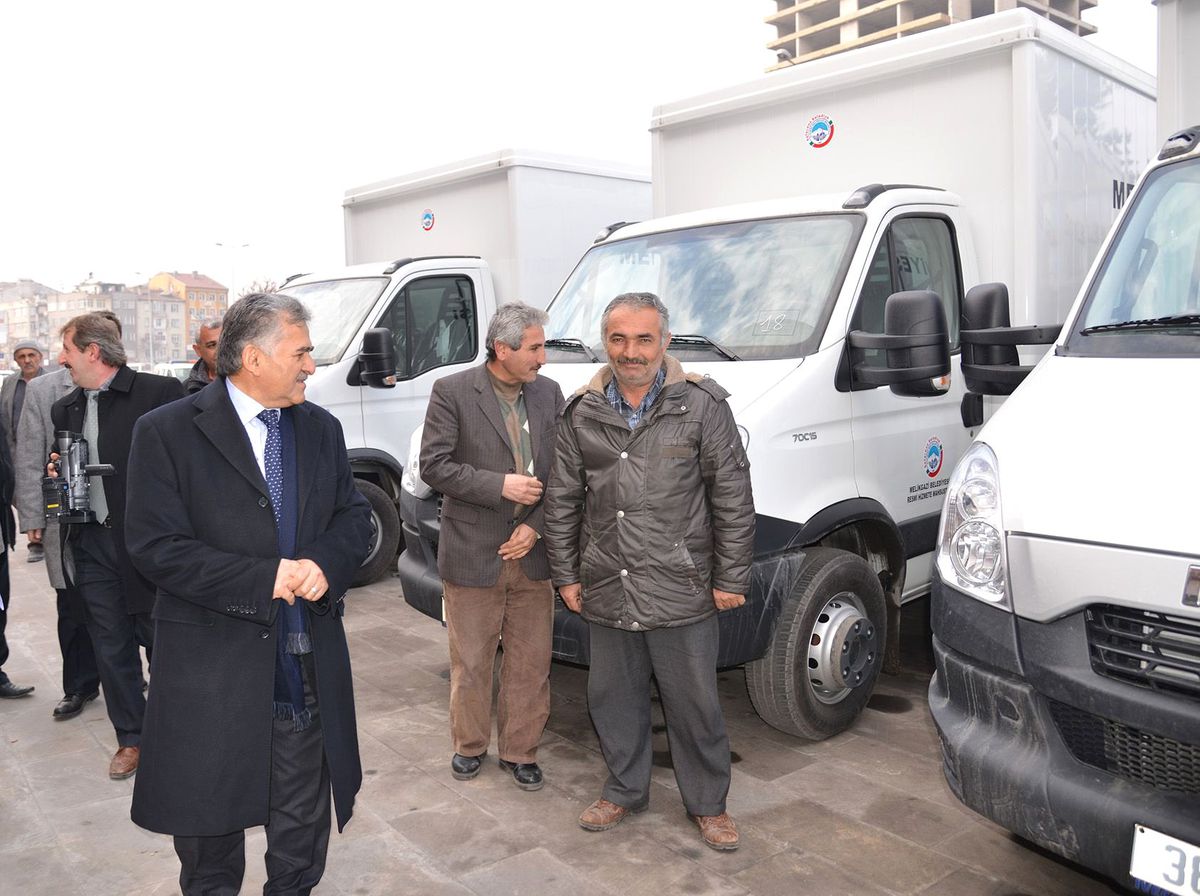 Park ve Bahçeler Müdürlüğüne Yeni Araçlar Alınıyor