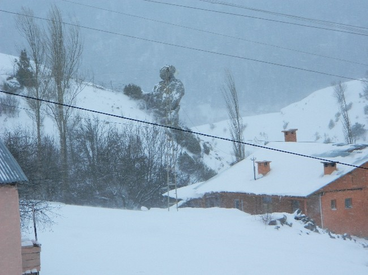 Posof Kar ve Tipinin Esiri Oldu