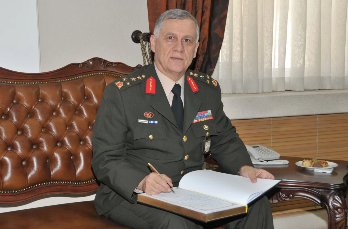 3. Ordu Komutanı Dündar, Bitlis\'te