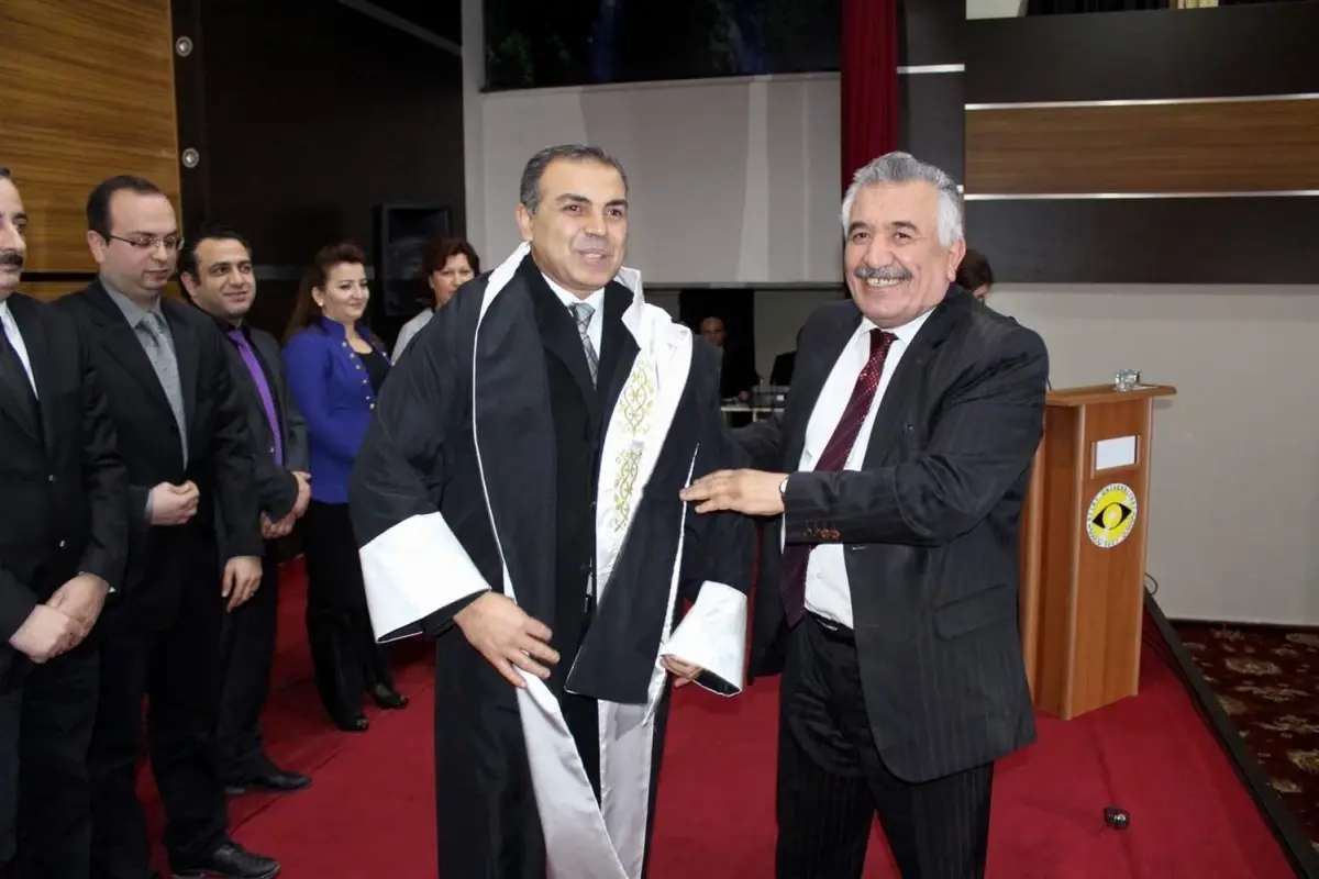 Belediye Başkanı Sadak\'a Plaket