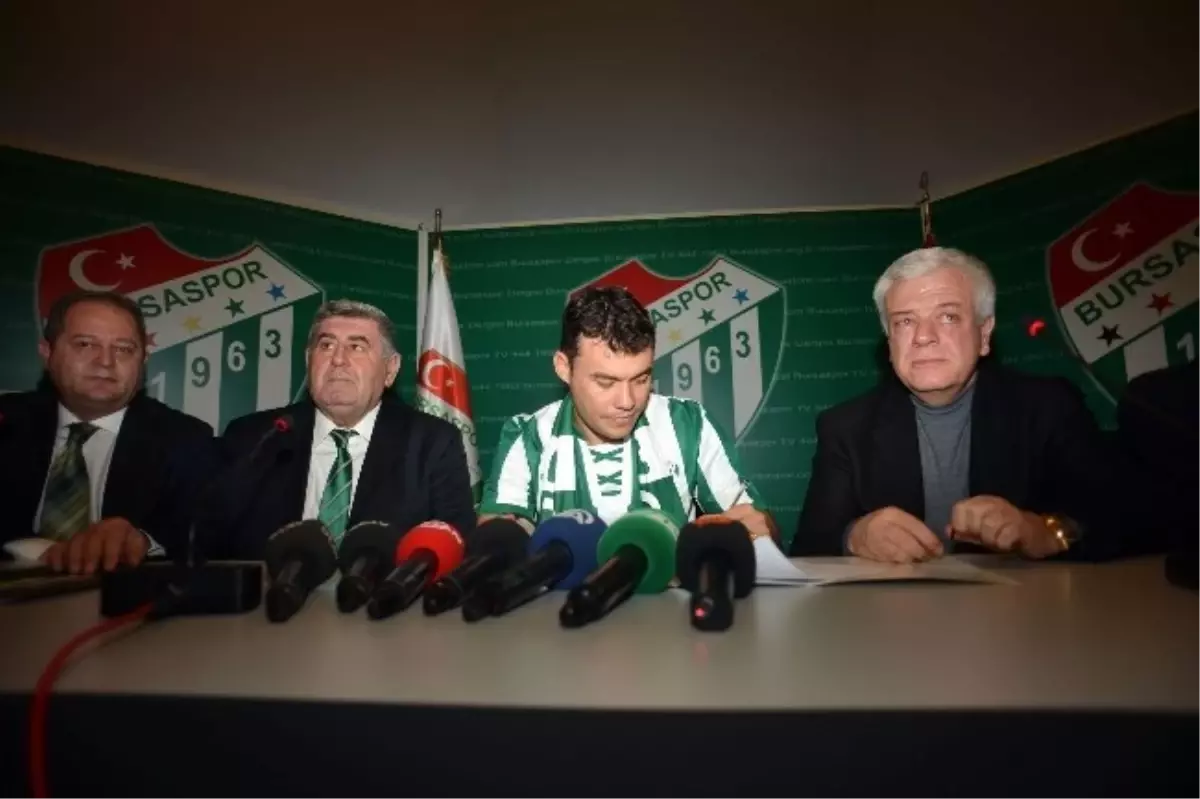 Bursaspor\'un Yeni Transferleri İmzayı Attı