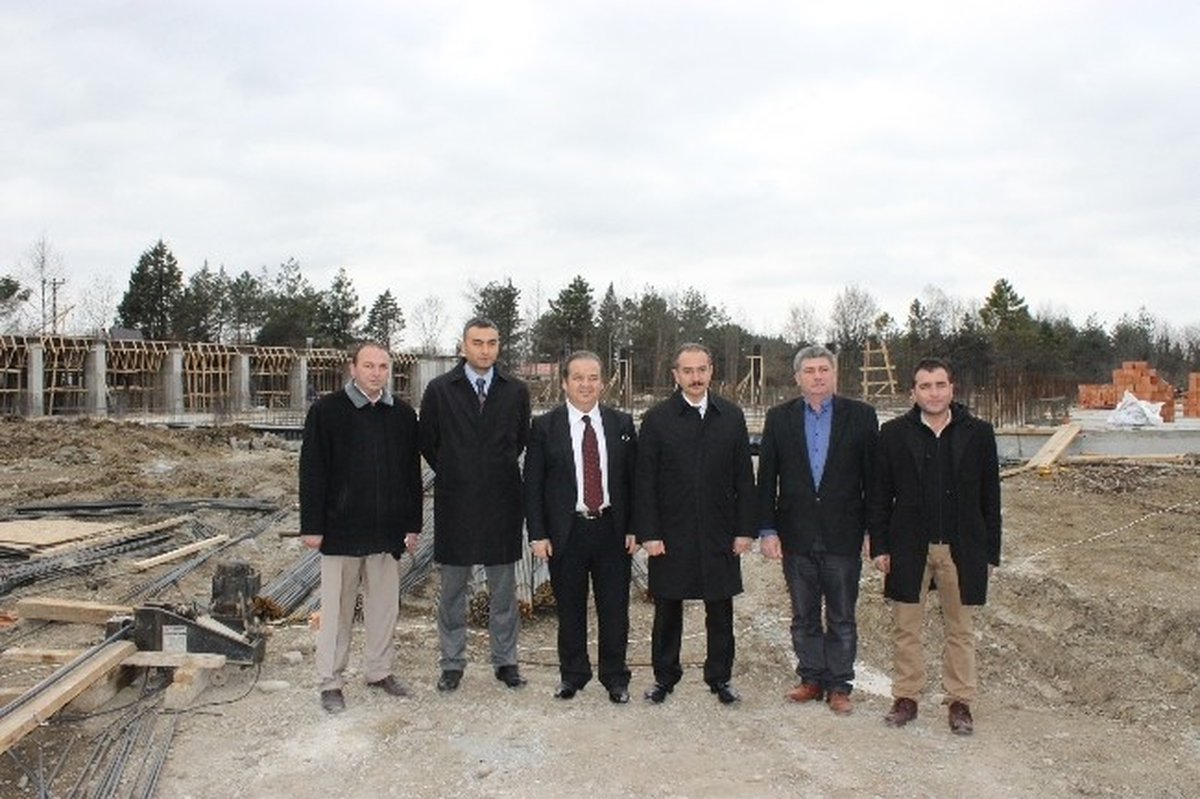 Çarşamba Spor Salonu İnşaatı Devam Ediyor