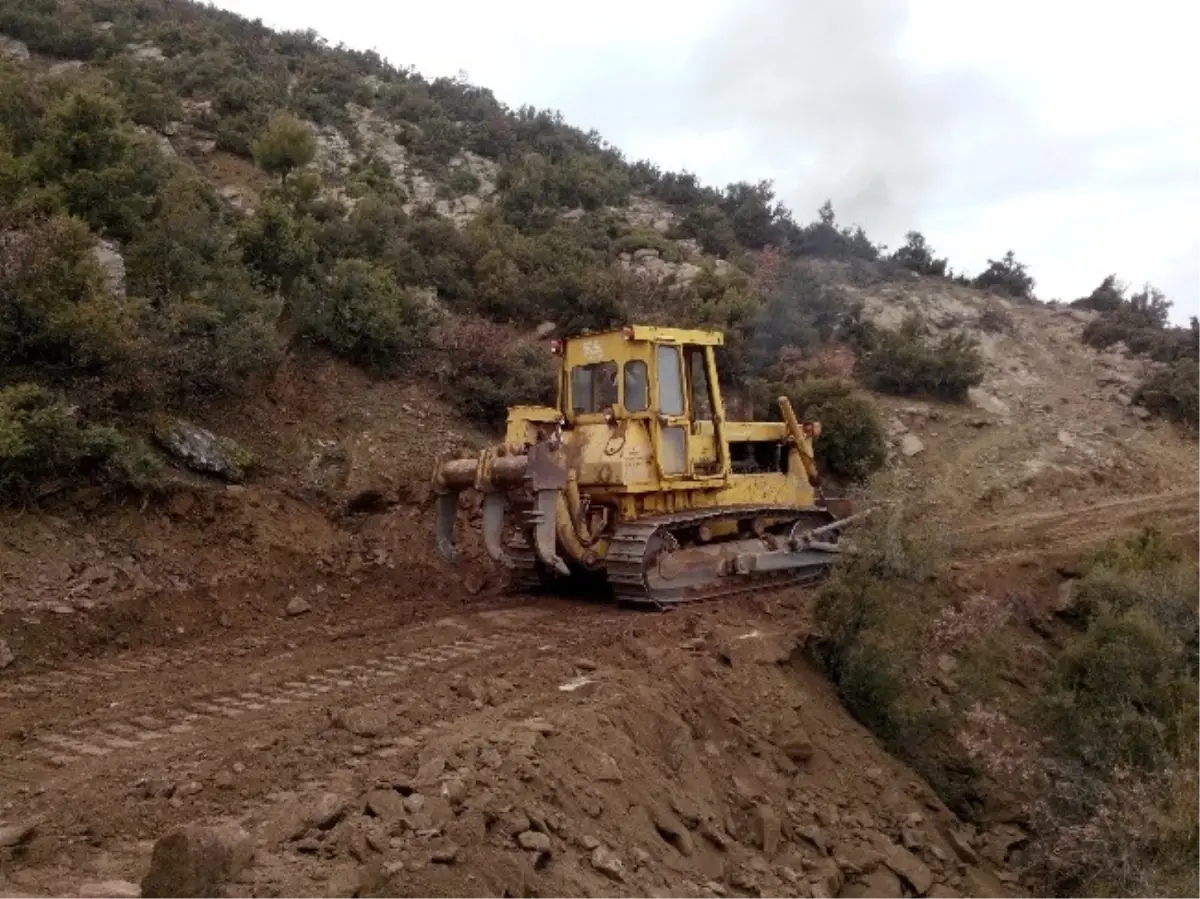 Demirci Köylerinde İçme Suyu Depoları Yenileniyor