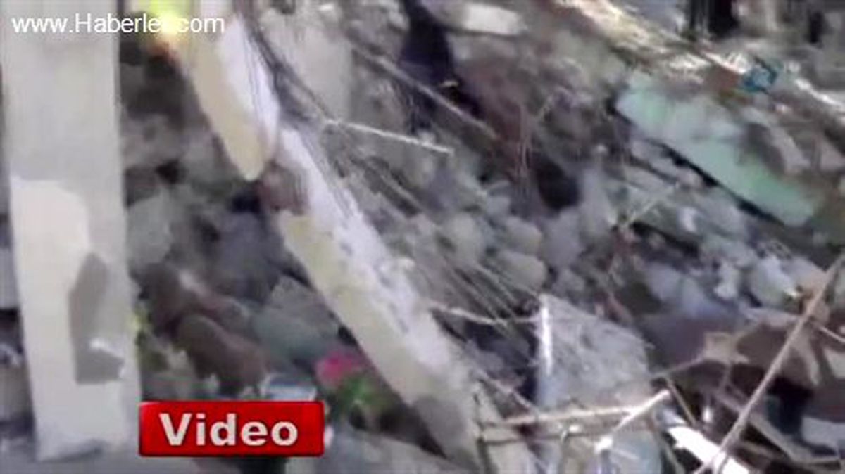 Dera\'da Bombardıman Sürüyor