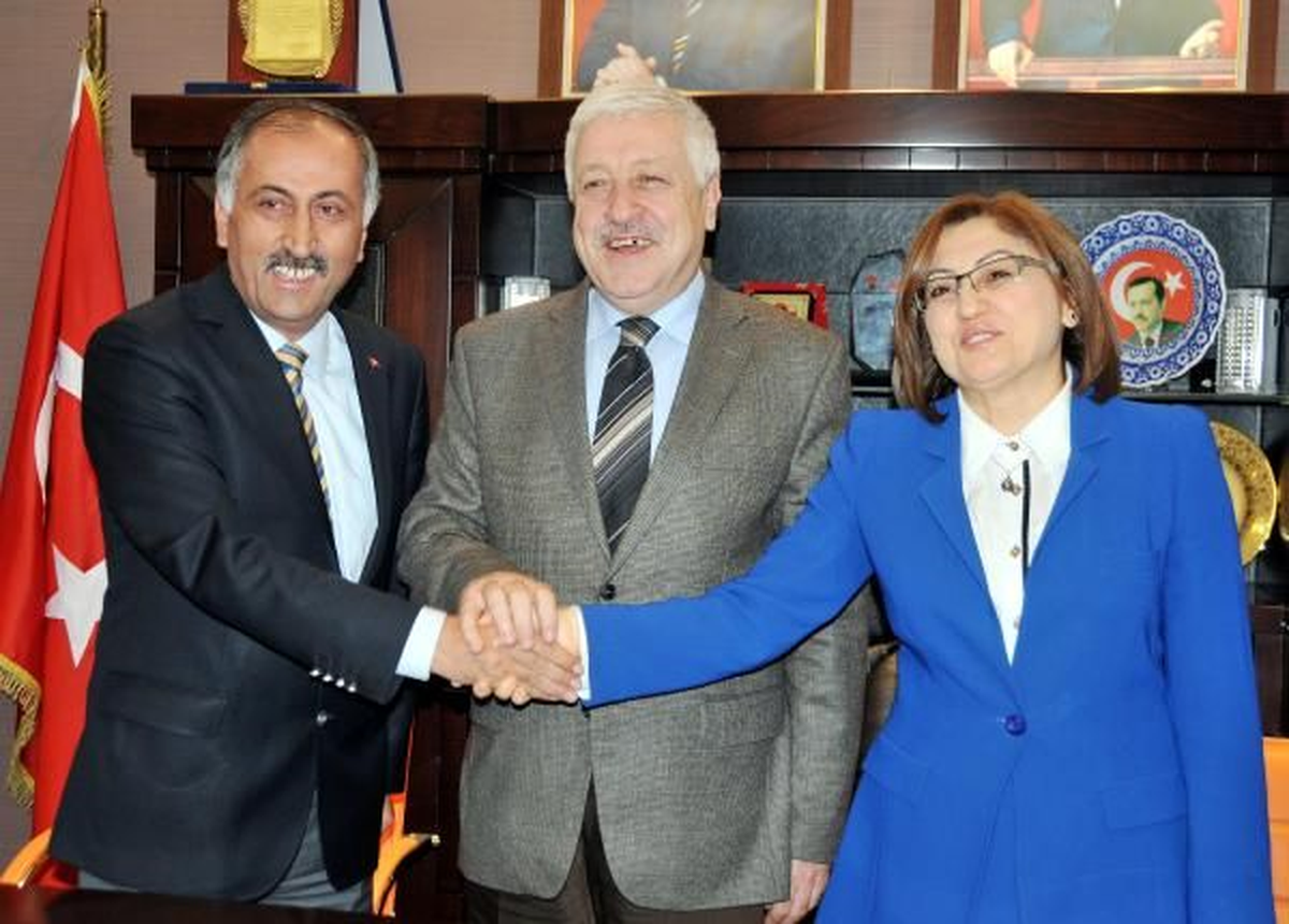 Gaziantep\'te MHP\'li Adaydan AK Parti\'ye Ziyaret