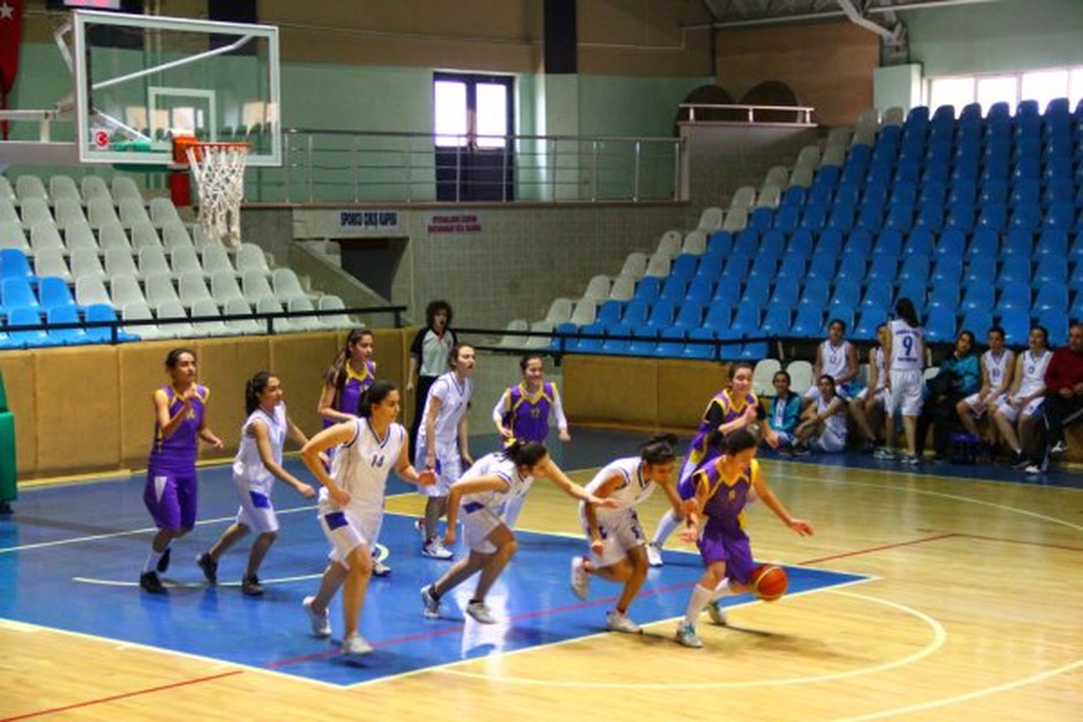 Genç Kızlar Basketbol Müsabakaları Tamamlandı
