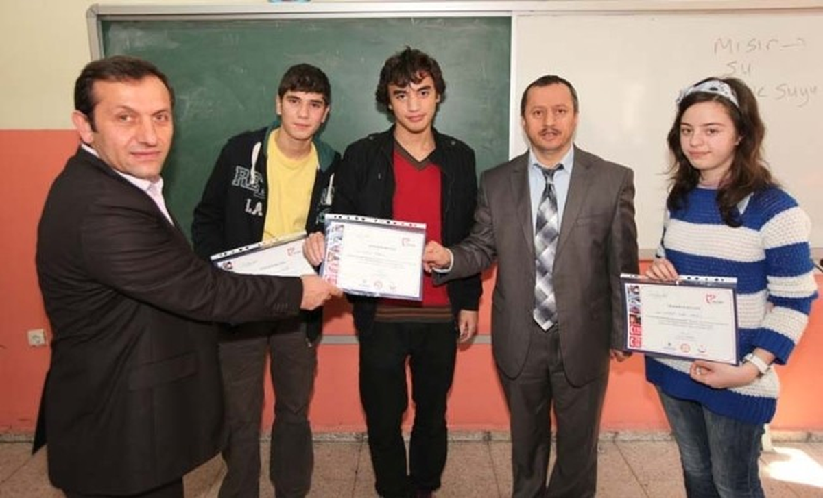 Güngören\'de Güvenli Yaşam Eğitimleri İlk Mezunlarını Verdi