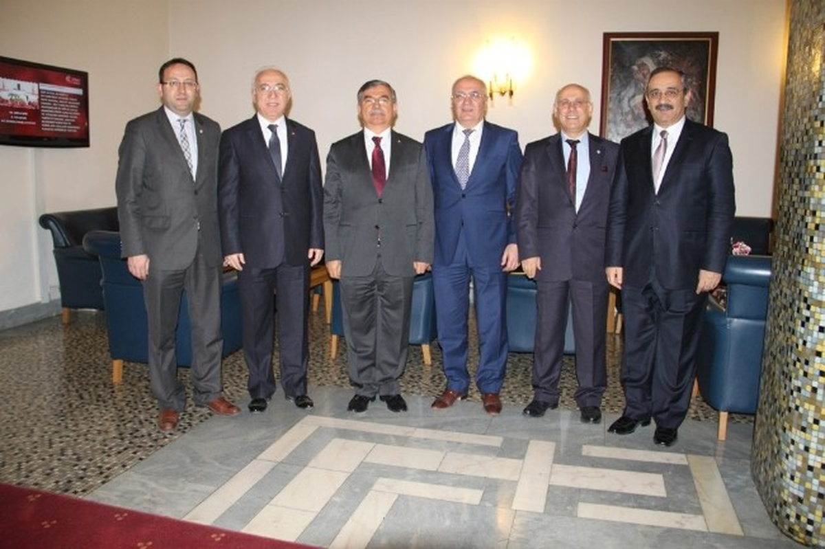 Kto Heyeti Ankara\'da Milli Savunma Bakanı ve Milletvekilleri ile Görüştü