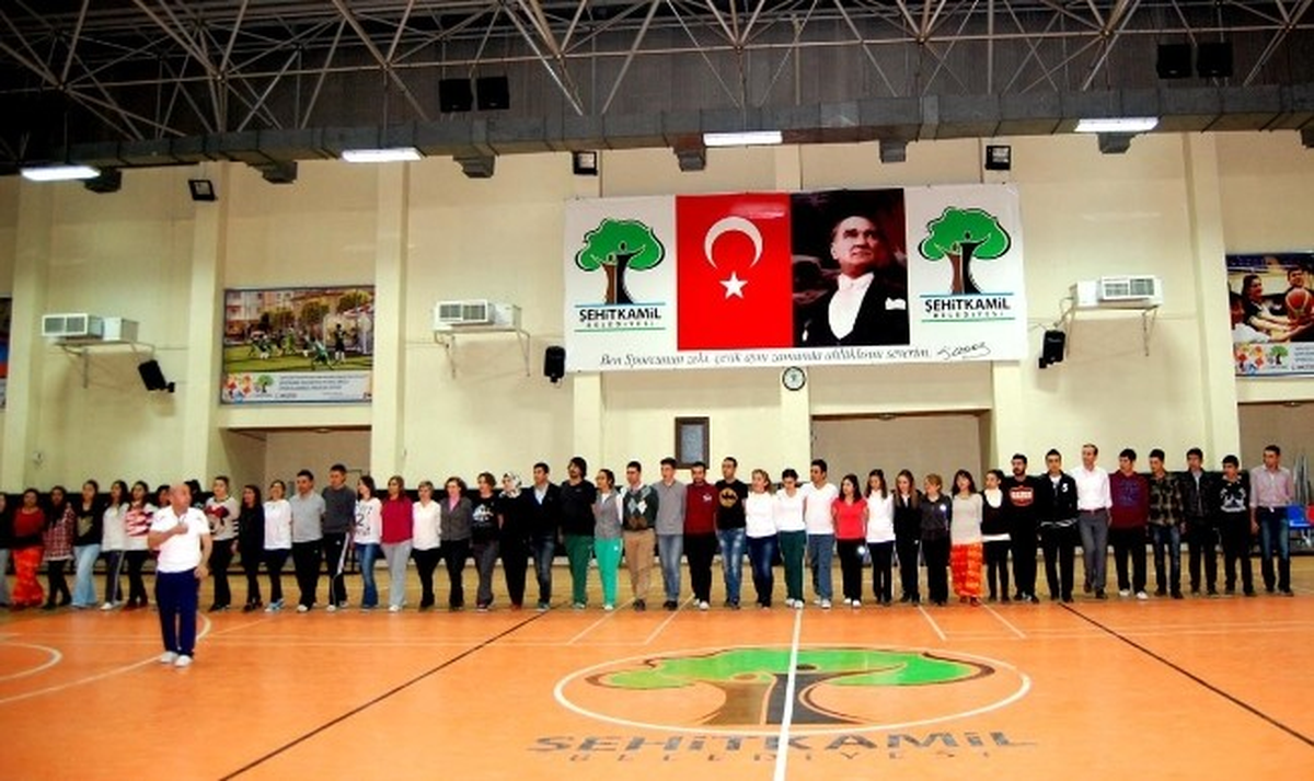 Şehitkamil\'de Halkoyunlarına Olan İlgi Büyüyor
