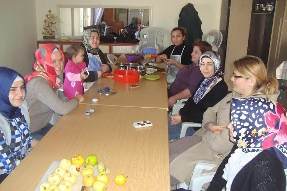 Sungurlu Hem\'de 98 Ayrı Kurs\'ta 2 Bin 350 Kişi Kurs Görüyor
