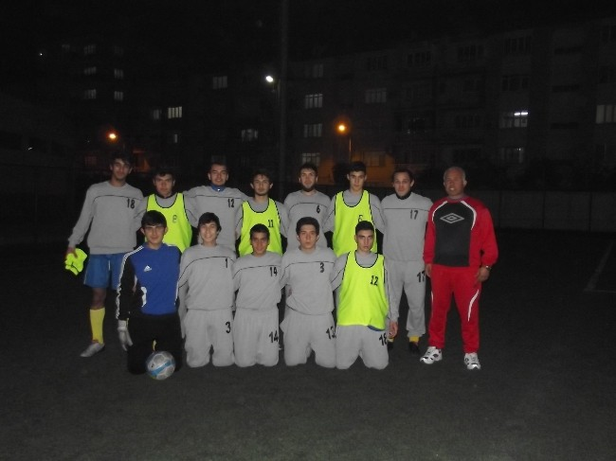 Utangeç: "Ligin Daha Başı"