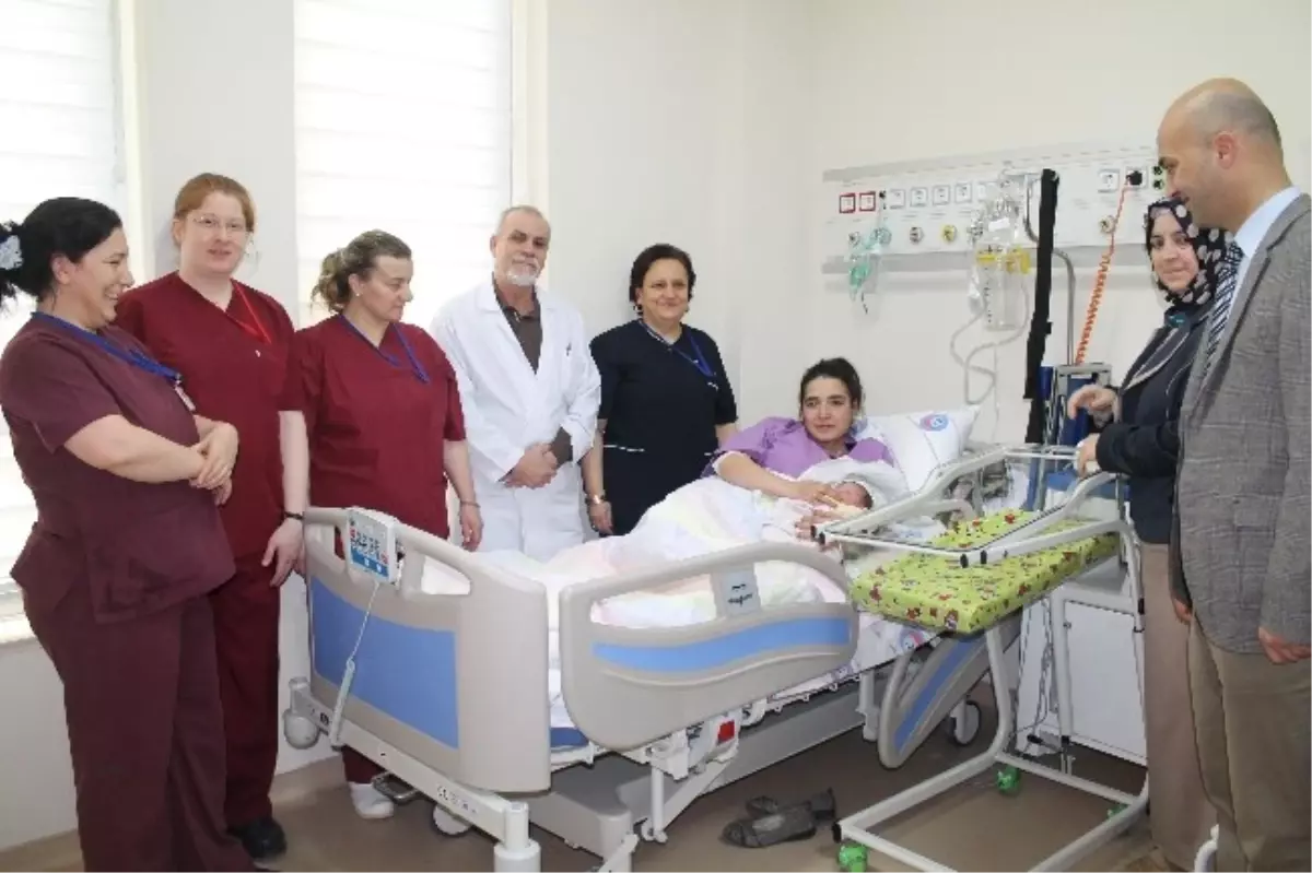 Yeni Devlet Hastanesinde İlk Bebek Dünyaya Geldi