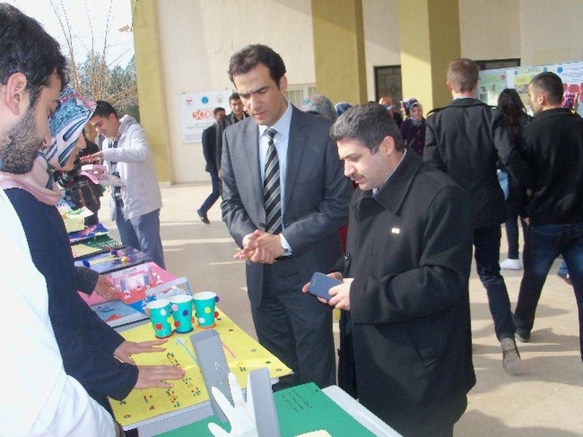 7 Aralık Üniversitesi\'nde Proje Sergisi