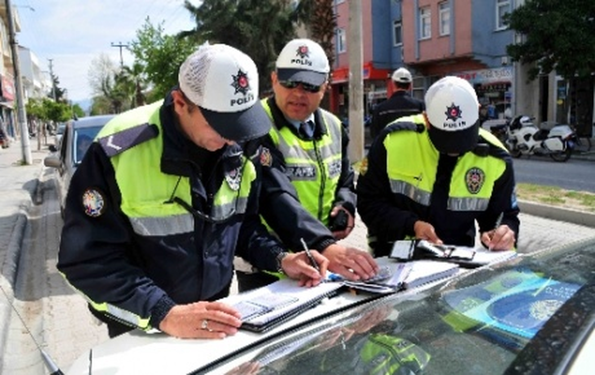 Adana\'da 34 Bin 348 Sürücüye Ceza