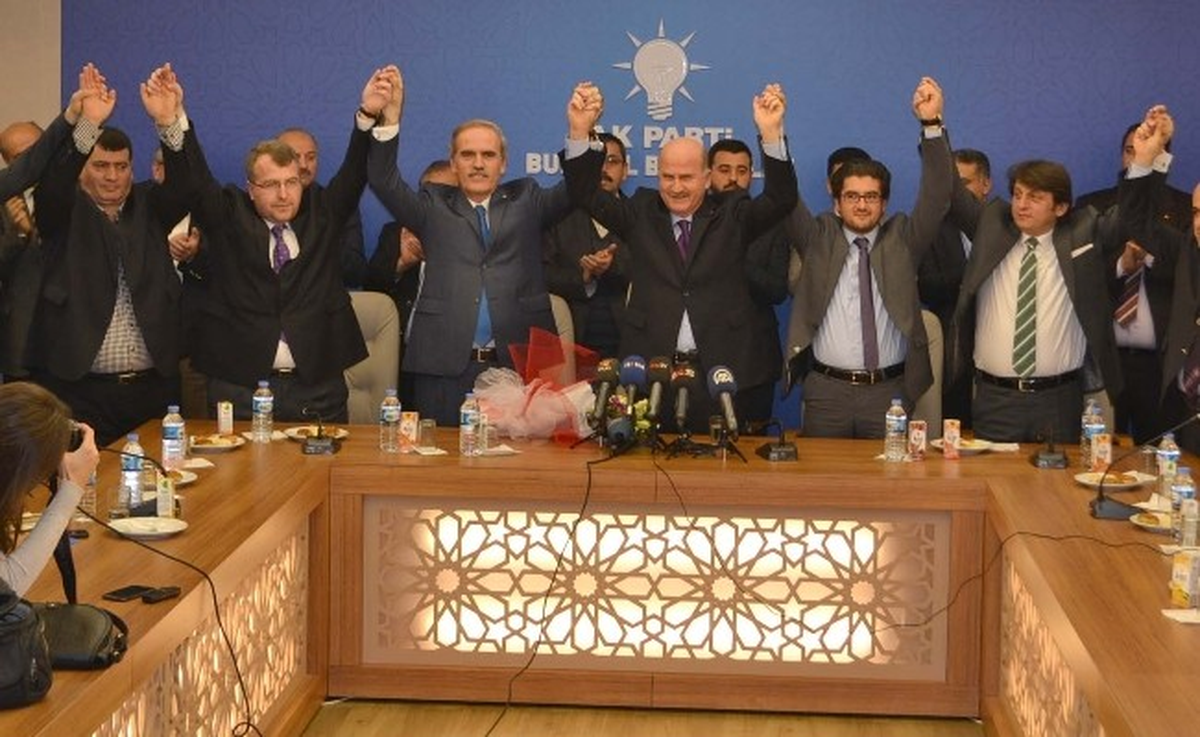 AK Parti Bursa Teşkilatı\'ndan Gövde Gösterisi