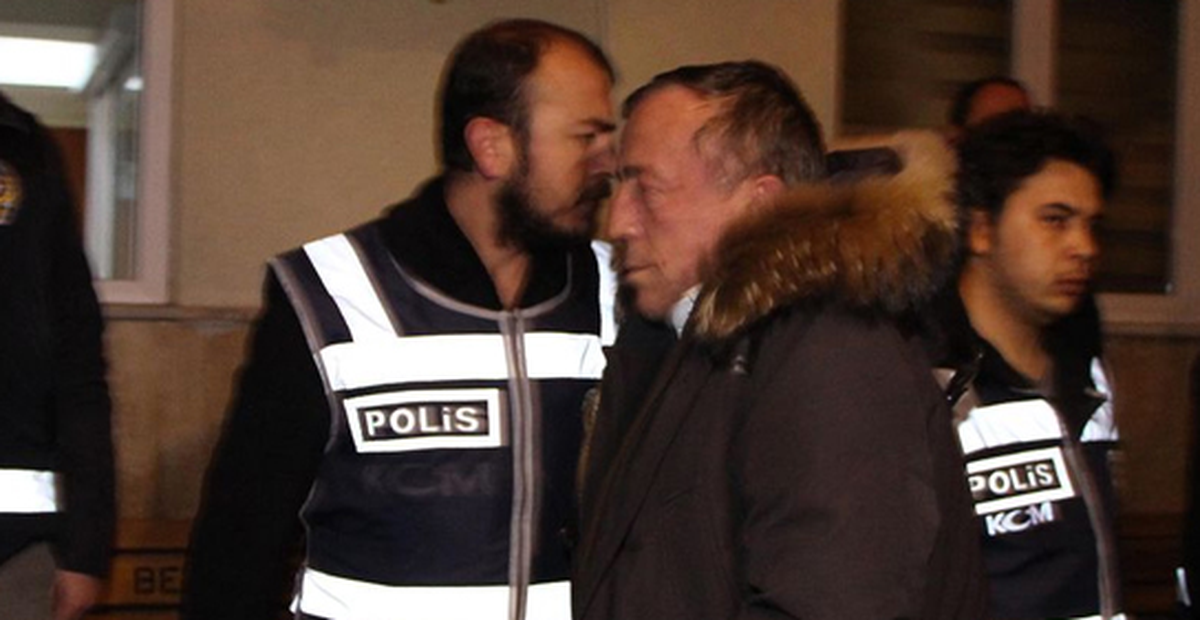 Ali Ağaoğlu, Cep Telefonu Numarasını Değiştirdi