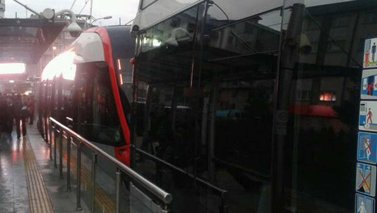 Bağcılar-Kabataş Hattında Tramvay Seferleri 1 Saat Durdu