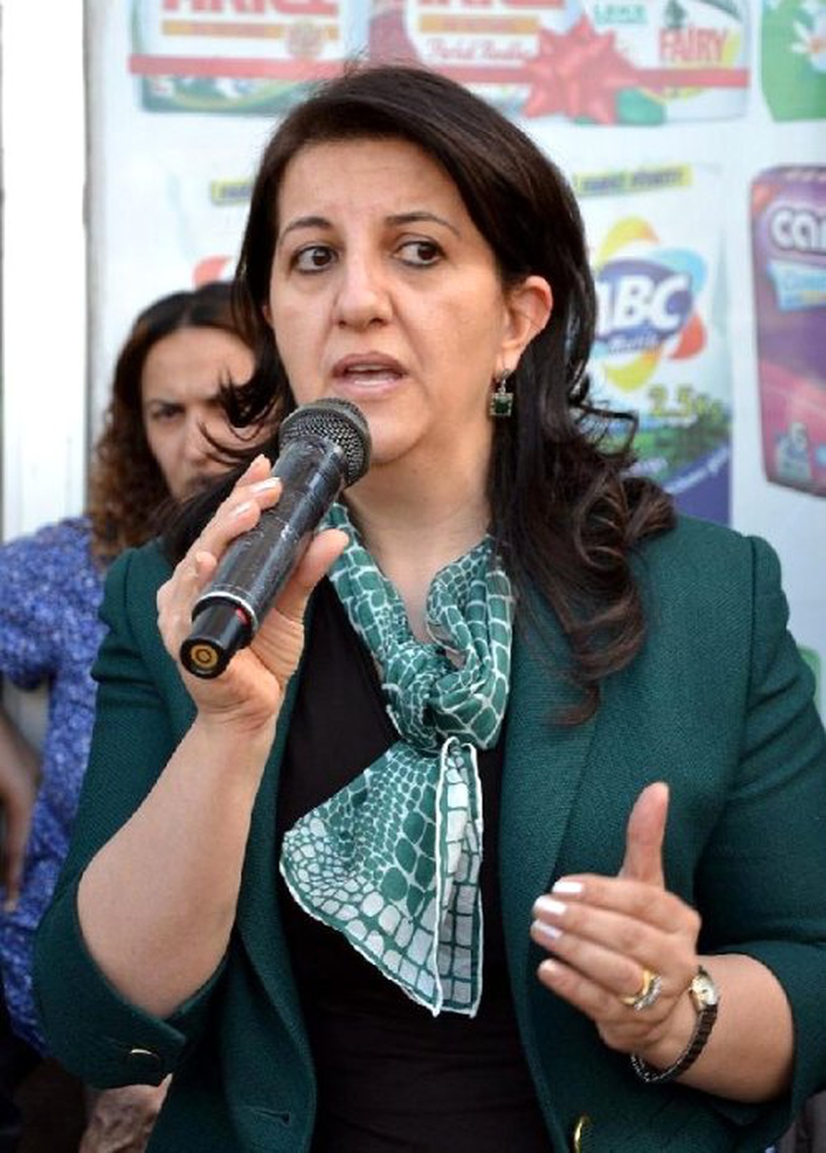 BDP\'li Pervin Buldan: Anayasal Değişikliğinden Yanayız